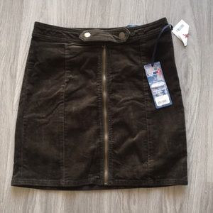 NWT High waisted corduroy skirt